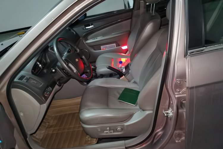 Used Chevrolet Epica 2013 1.8 SX Luxury Edition MT Left Front Seat