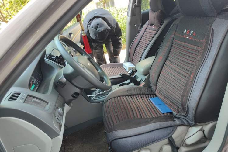 Used Chevrolet Epica 2013 1.8 SL ZhiZhen Edition MT Left Front Seat