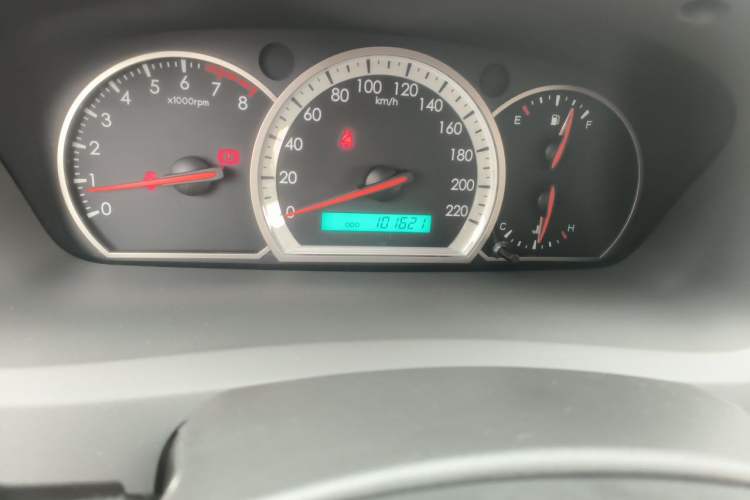 Used Chevrolet Epica 2013 1.8 SE Comfort Edition MT Odometer Close Up