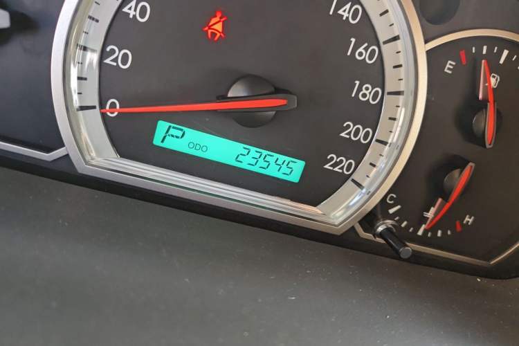 Used Chevrolet Epica 2013 1.8 SX Luxury Edition AT Odometer Close Up