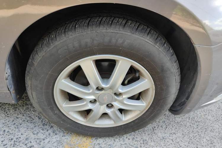 Used Chevrolet Epica 2013 1.8 SL ZhiZhen Edition MT Right Front Wheel Hub