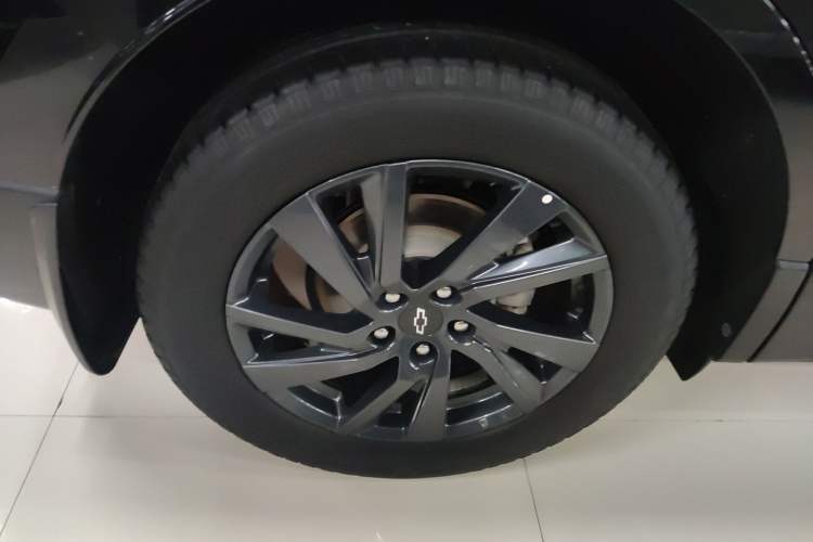 Used Chevrolet Equinox 2021 550T RS Smart Boundary-Pushing Edition Exterior 8