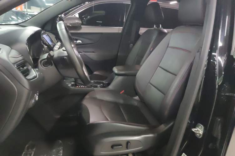 Used Chevrolet Equinox 2021 550T RS Smart Boundary-Pushing Edition Left Front Seat