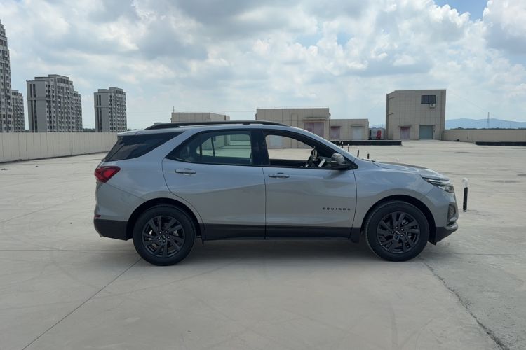 Used Chevrolet Equinox 2023 Mild Hybrid 2.0T RS Smart Boundary-Pushing Edition Exterior 2
