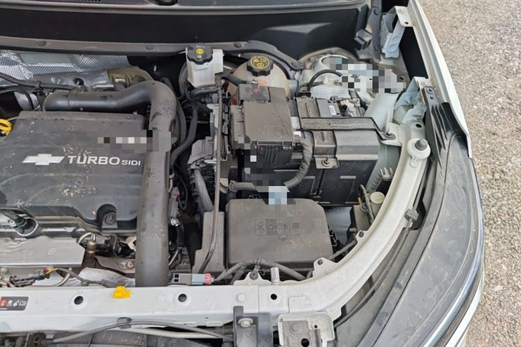 Used Chevrolet Equinox 2022 535T Chijie Edition Engine Bay Left