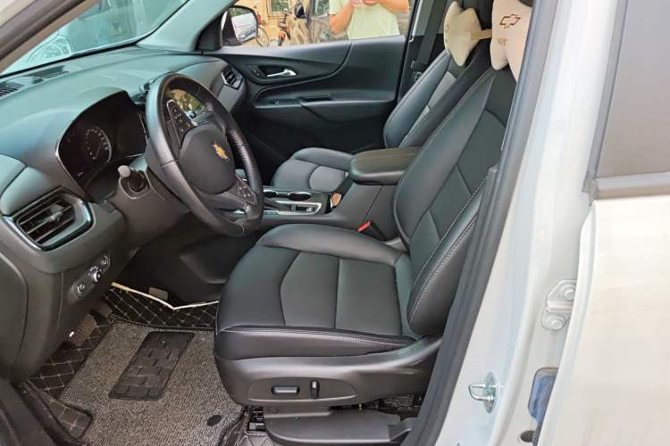 Used Chevrolet Equinox 2022 535T Chijie Edition Left Front Seat