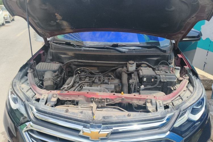 Used Chevrolet Equinox 2017 550T Automatic All-Wheel-Drive Huanjie Edition Engine Bay