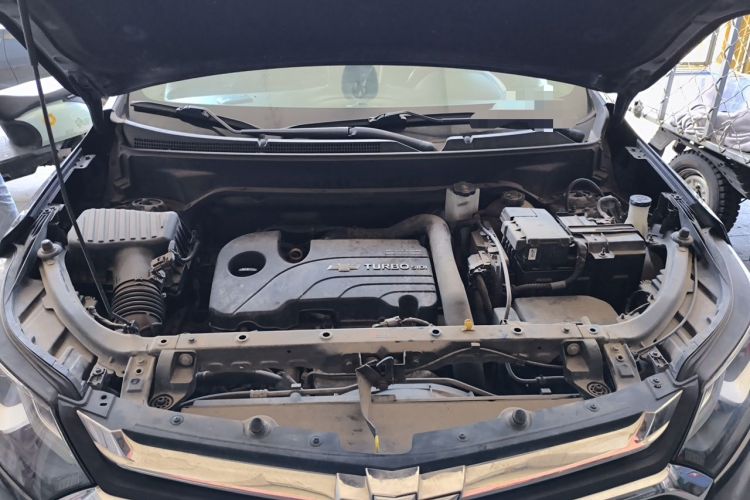 Used Chevrolet Equinox 2017 535T Automatic YuJie Edition Engine Bay
