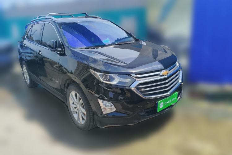Used Chevrolet Equinox 2017 550T Automatic All-Wheel-Drive Huanjie Edition Front Right 45 Deg