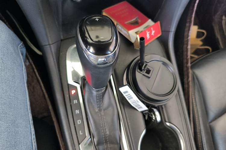 Used Chevrolet Equinox 2017 535T Automatic YuJie Edition Gear Lever