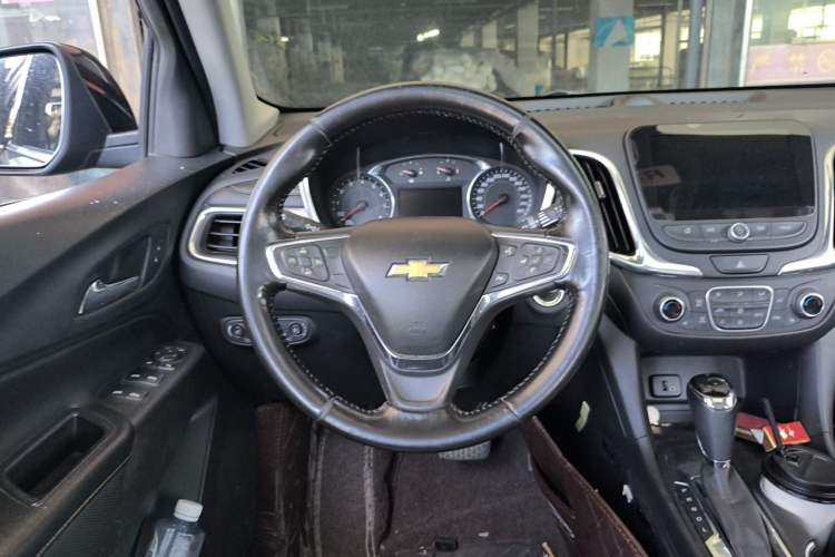 Used Chevrolet Equinox 2017 535T Automatic YuJie Edition Steering Wheel