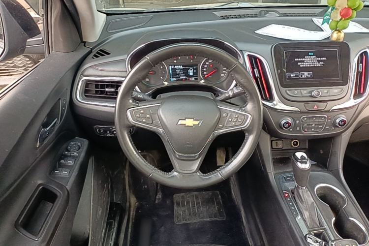 Used Chevrolet Equinox 2017 RS 550T Automatic All-Wheel-Drive Boundary Edition Steering Wheel
