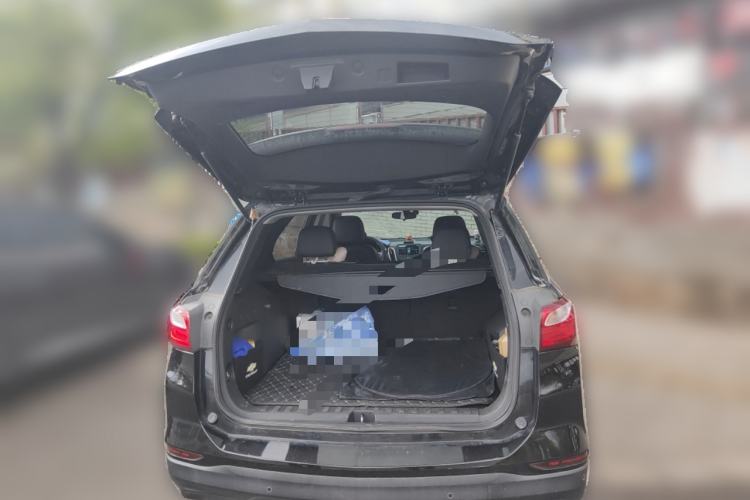 Used Chevrolet Equinox 2017 535T Automatic YuJie Edition Trunk