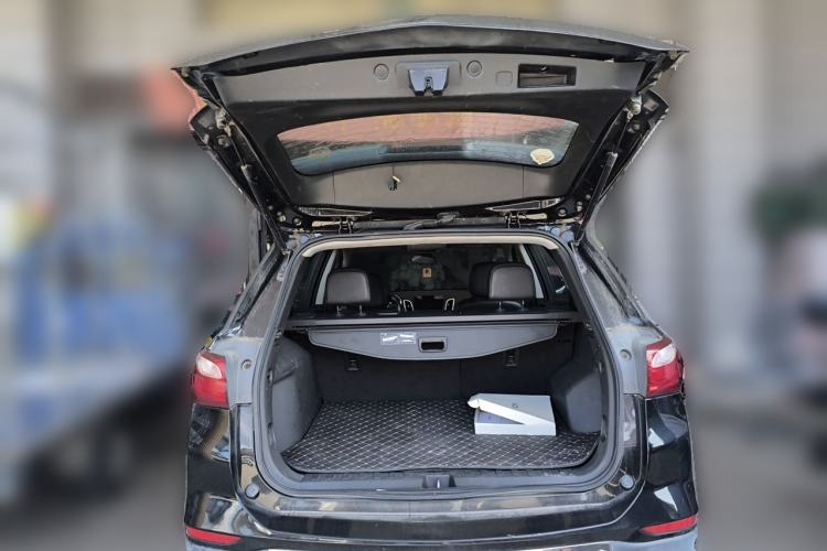 Used Chevrolet Equinox 2017 535T Automatic YuJie Edition Trunk
