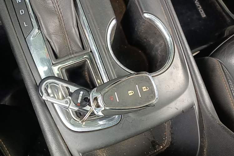 Used Chevrolet Equinox 2017 RS 550T Automatic All-Wheel-Drive Boundary Edition Vehicle Key