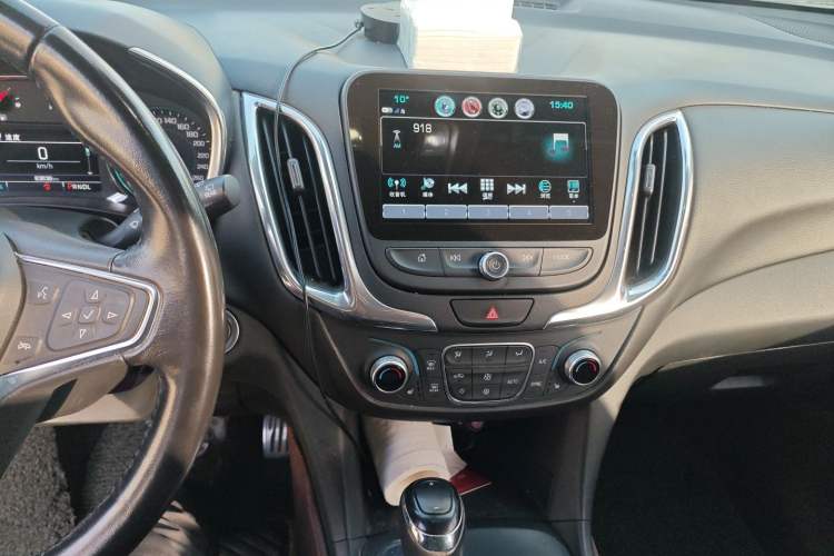 Used Chevrolet Equinox 2017 535T Automatic YuJie Edition Audio And AC Panel
