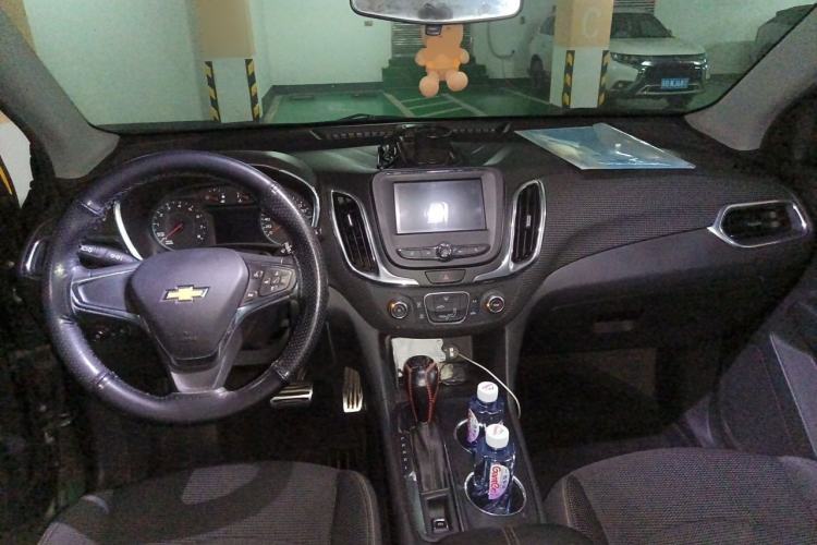 Used Chevrolet Equinox 2017 535T Automatic Lingjie Edition Center Console