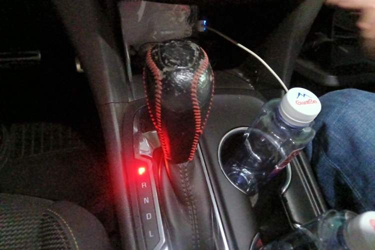 Used Chevrolet Equinox 2017 535T Automatic Lingjie Edition Gear Lever