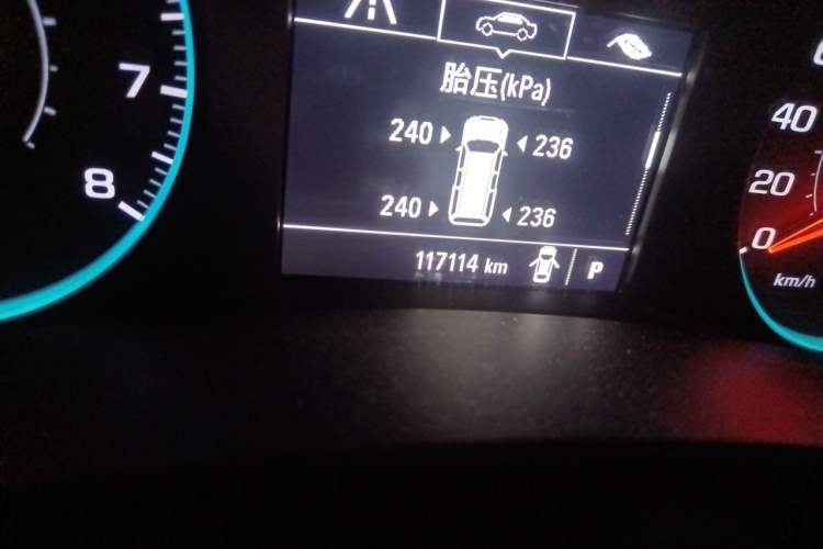 Used Chevrolet Equinox 2017 535T Automatic Lingjie Edition Odometer Close Up