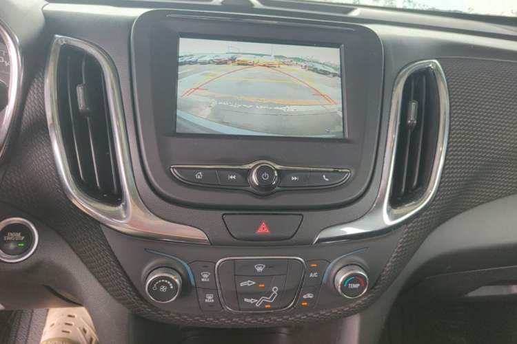Used Chevrolet Equinox 2017 535T Automatic Chijie Edition Audio And AC Panel