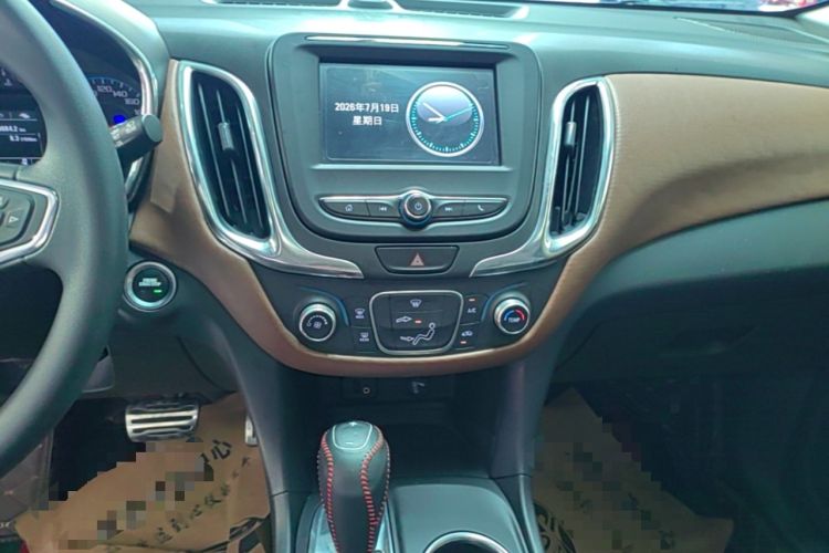 Used Chevrolet Equinox 2017 535T Automatic Lingjie Edition Audio And AC Panel