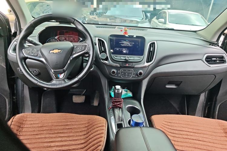 Used Chevrolet Equinox 2017 535T Automatic YuJie Edition Center Console