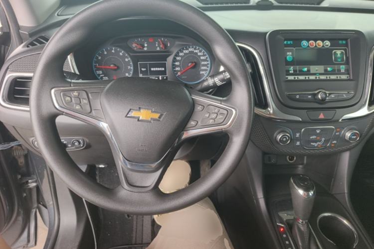 Used Chevrolet Equinox 2017 535T Automatic Chijie Edition Center Console