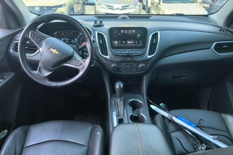 Used Chevrolet Equinox 2017 535T Automatic YuJie Edition Center Console