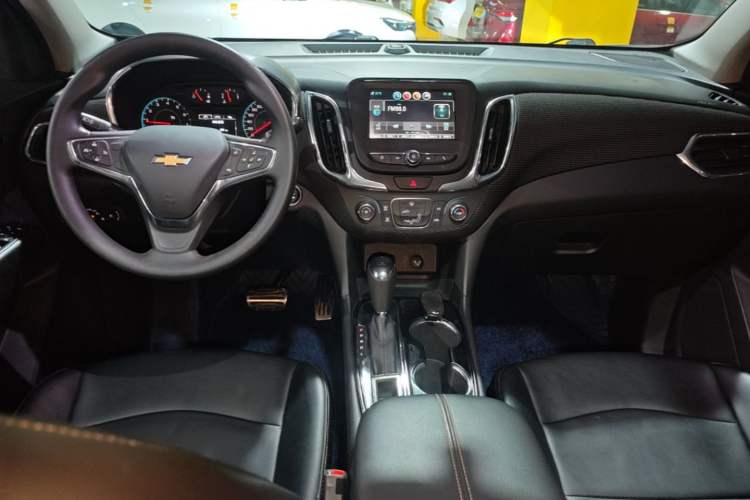 Used Chevrolet Equinox 2017 535T Automatic Chijie Edition Center Console