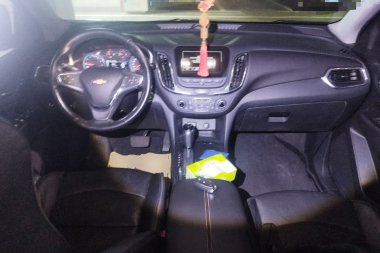 Used Chevrolet Equinox 2017 535T Automatic YuJie Edition Center Console