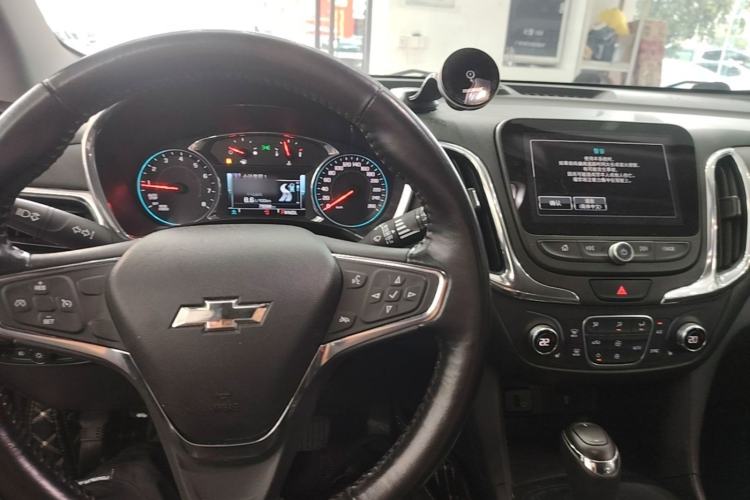 Used Chevrolet Equinox 2017 535T Automatic YuJie Edition Center Console