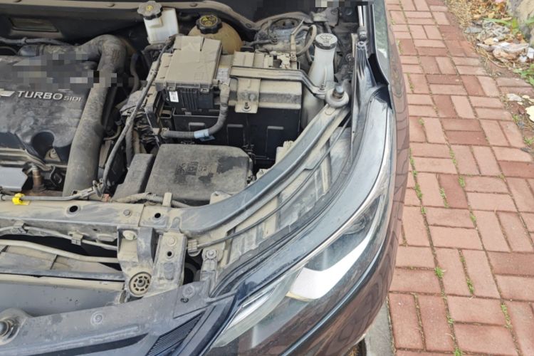Used Chevrolet Equinox 2017 535T Automatic Chijie Edition Engine Bay Left