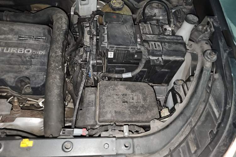 Used Chevrolet Equinox 2017 535T Automatic Chijie Edition Engine Bay Left