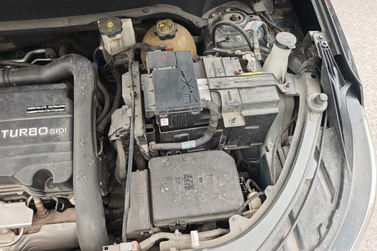 Used Chevrolet Equinox 2017 535T Automatic YuJie Edition Engine Bay Left