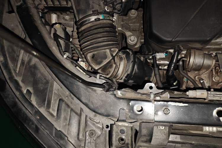Used Chevrolet Equinox 2017 535T Automatic Chijie Edition Engine Bay Right