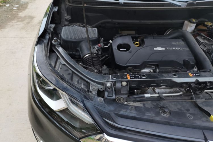 Used Chevrolet Equinox 2017 535T Automatic Lingjie Edition Engine Bay Right