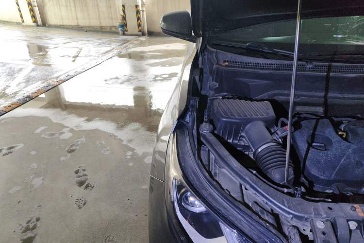 Used Chevrolet Equinox 2017 535T Automatic YuJie Edition Engine Bay Right