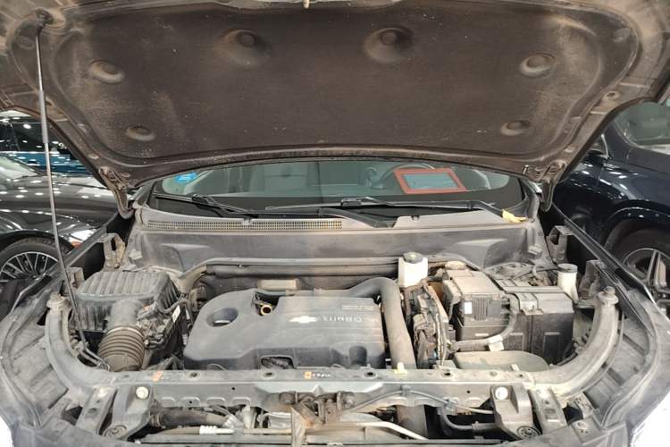 Used Chevrolet Equinox 2017 535T Automatic YuJie Edition Engine Bay
