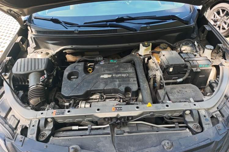 Used Chevrolet Equinox 2017 535T Automatic YuJie Edition Engine Bay