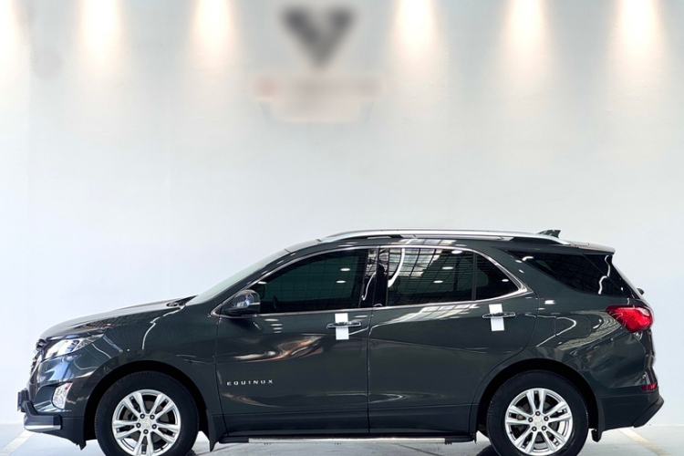 Used Chevrolet Equinox 2017 535T Automatic YuJie Edition Exterior 3
