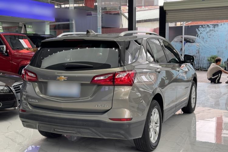 Used Chevrolet Equinox 2017 535T Automatic Lingjie Edition Exterior 4