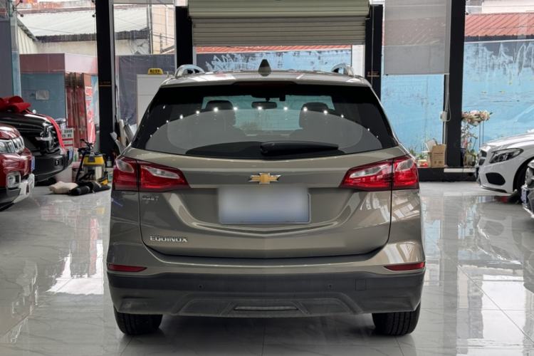 Used Chevrolet Equinox 2017 535T Automatic Lingjie Edition Exterior 5