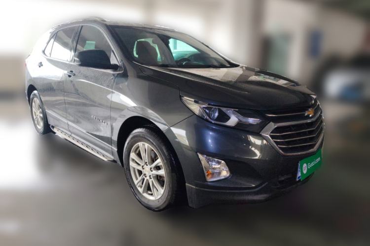 Used Chevrolet Equinox 2017 535T Automatic YuJie Edition Front Right 45 Deg