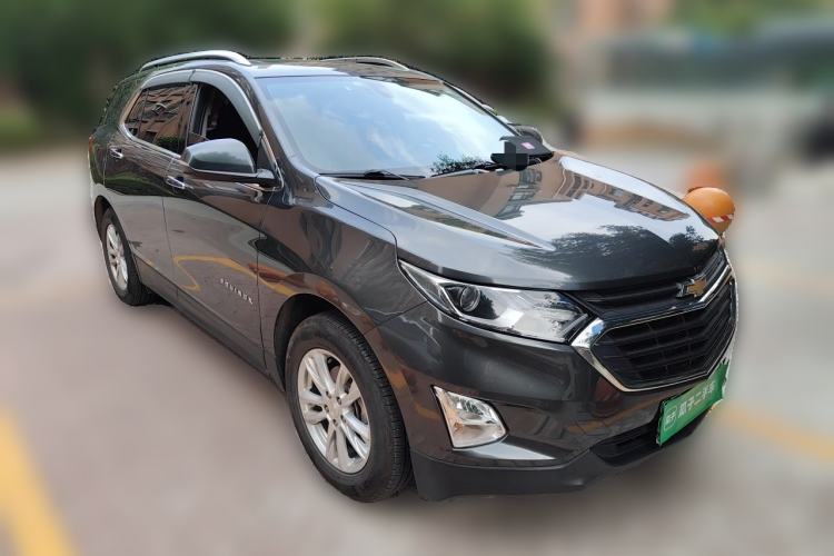 Used Chevrolet Equinox 2017 535T Automatic YuJie Edition Front Right 45 Deg