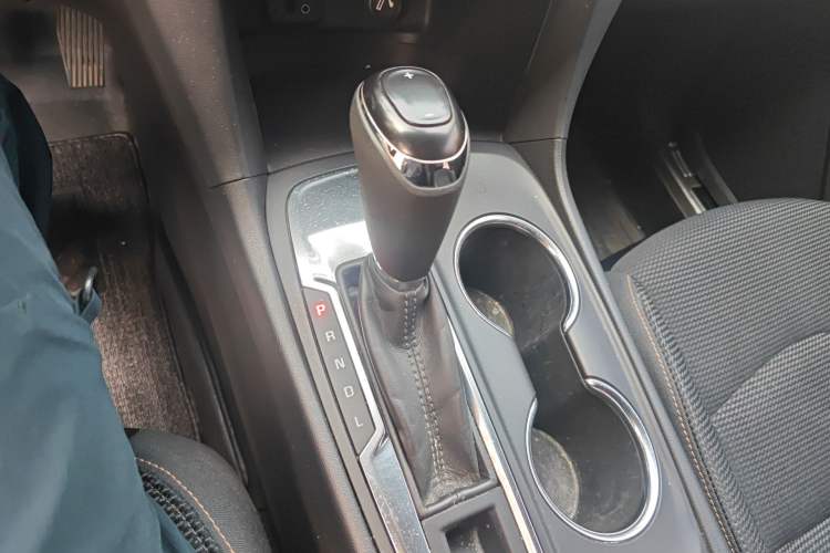 Used Chevrolet Equinox 2017 535T Automatic Chijie Edition Gear Lever