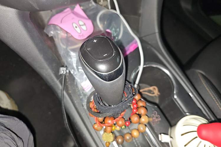 Used Chevrolet Equinox 2017 535T Automatic Chijie Edition Gear Lever