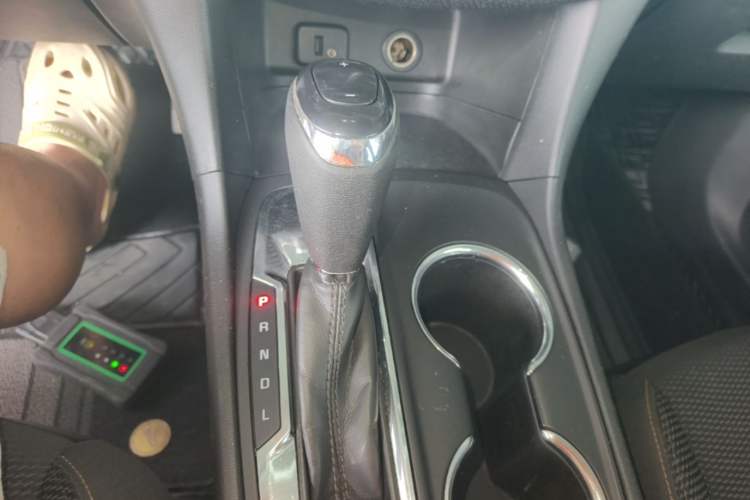 Used Chevrolet Equinox 2017 535T Automatic Chijie Edition Gear Lever