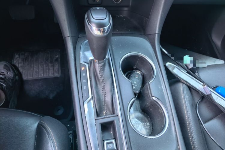 Used Chevrolet Equinox 2017 535T Automatic YuJie Edition Gear Lever