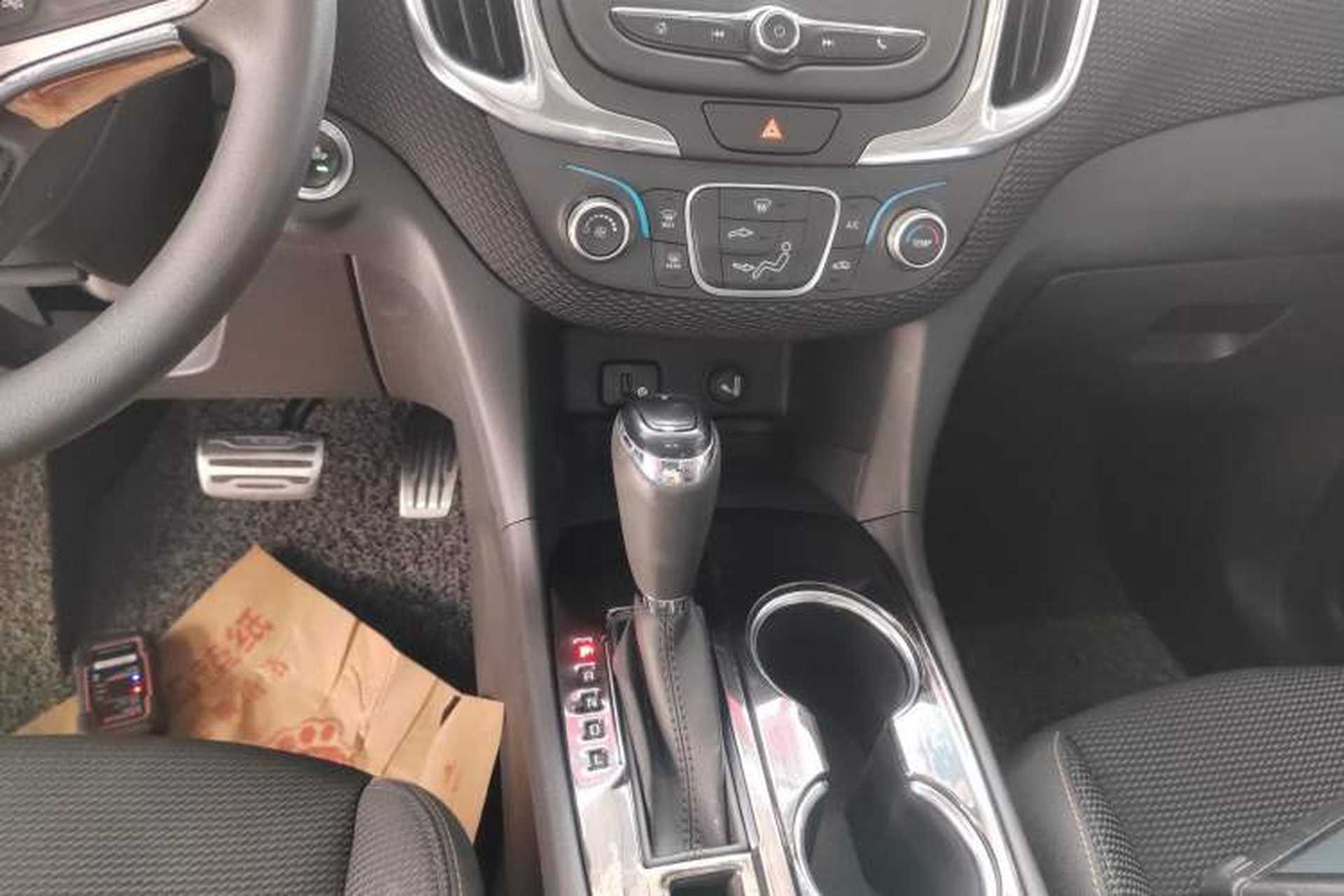 Used Chevrolet Equinox 2017 535T Automatic Chijie Edition Gear Lever