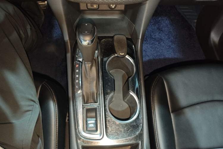 Used Chevrolet Equinox 2017 535T Automatic Chijie Edition Gear Lever
